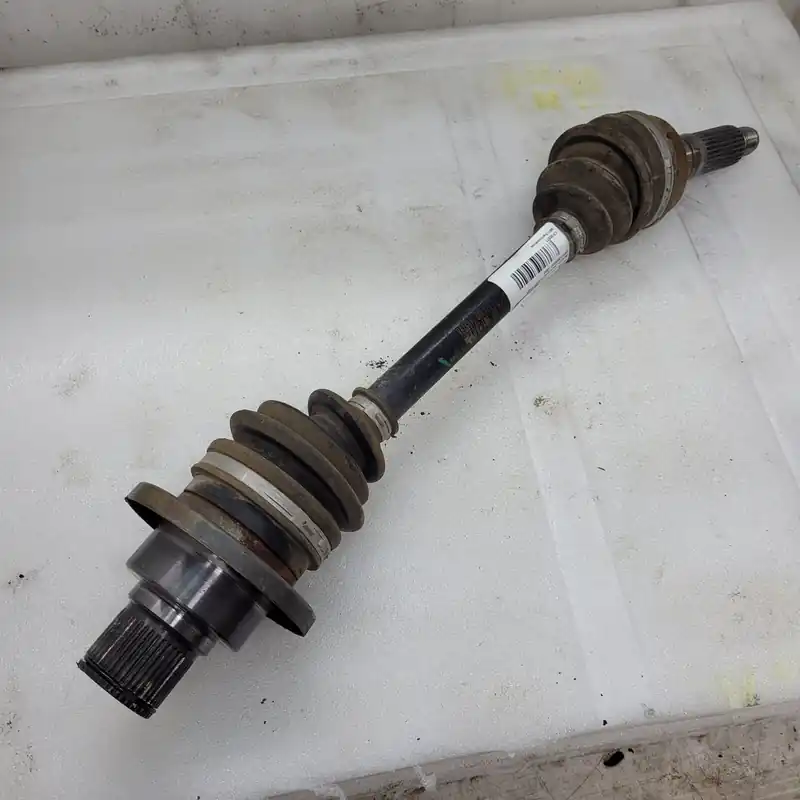 REAR CV DRIVE SHAFT,RIGHT HAND Solde
